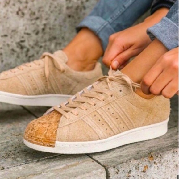 Adidas RETRO SUPERSTAR SHELLTOES | TAN SUEDE W/ CORK SHELL TOES (dead stock) - Picture 1 of 11